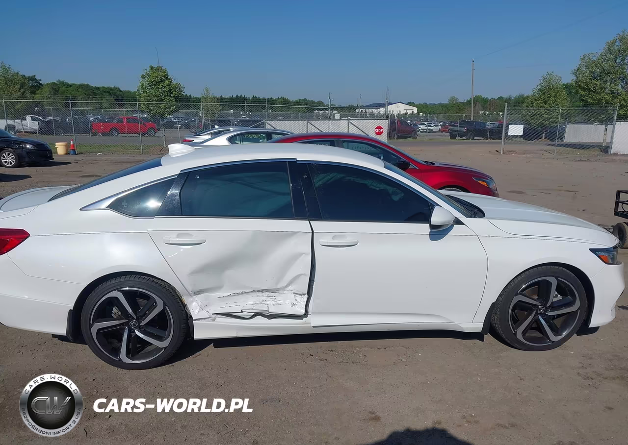 2018 Honda Accord Sport VIN:1HGCV1F36JA233917 - 13