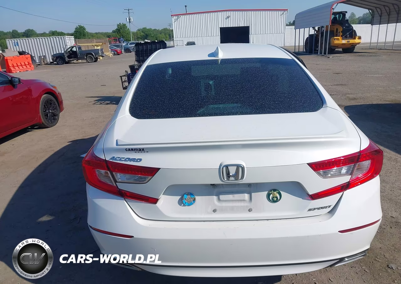 2018 Honda Accord Sport VIN:1HGCV1F36JA233917 - 16