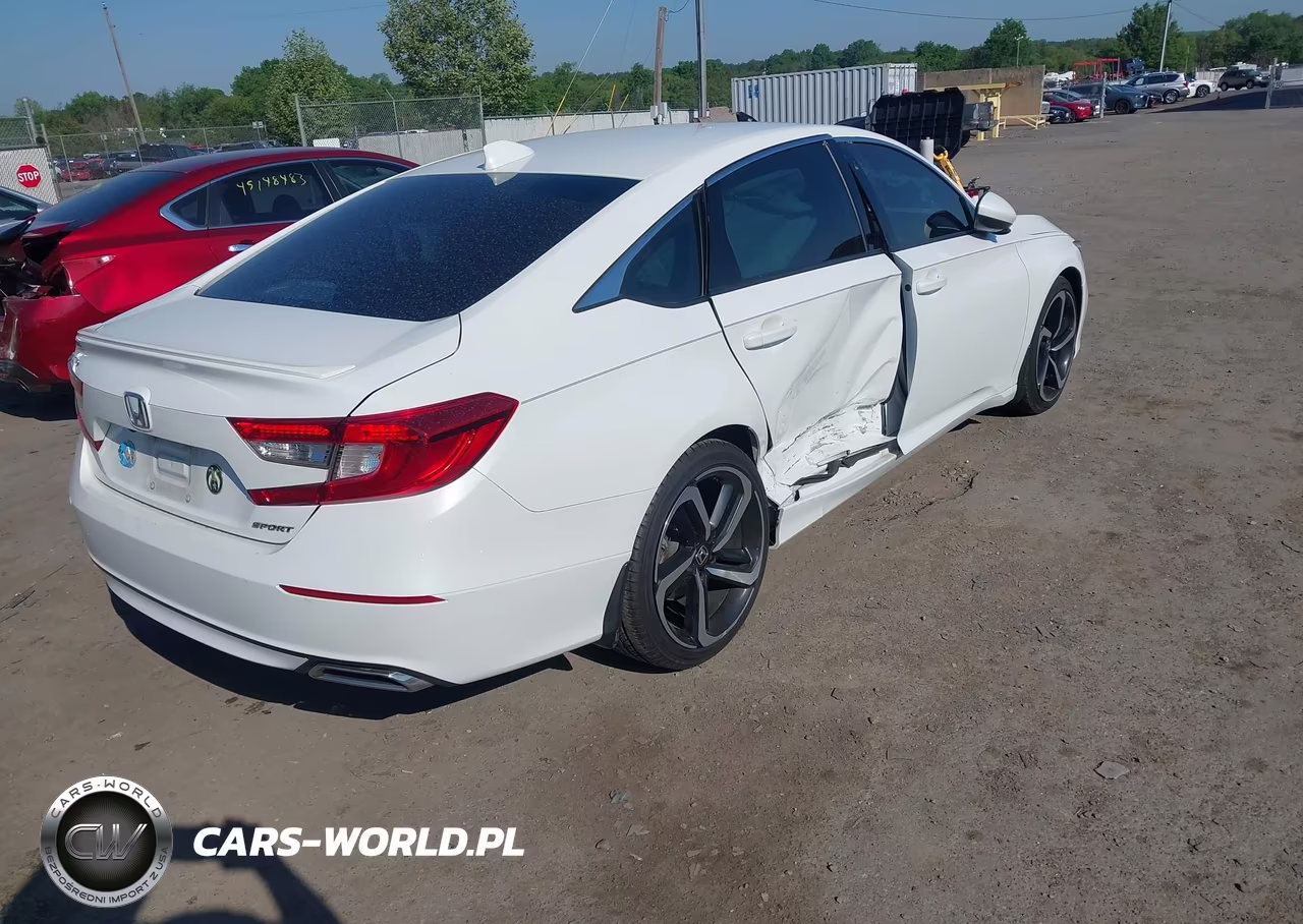 2018 Honda Accord Sport VIN:1HGCV1F36JA233917 - 4
