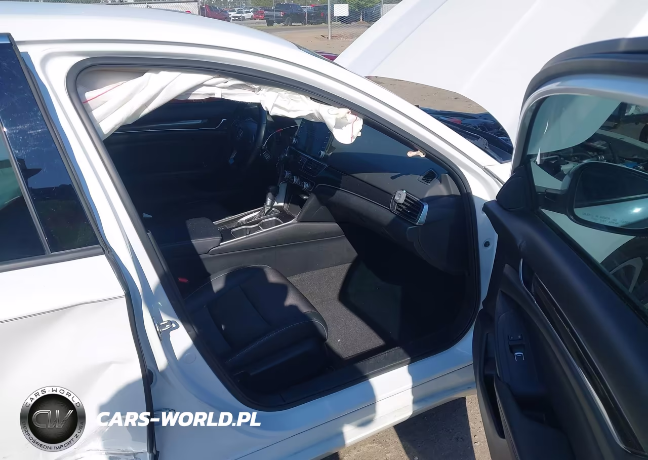 2018 Honda Accord Sport VIN:1HGCV1F36JA233917 - 5