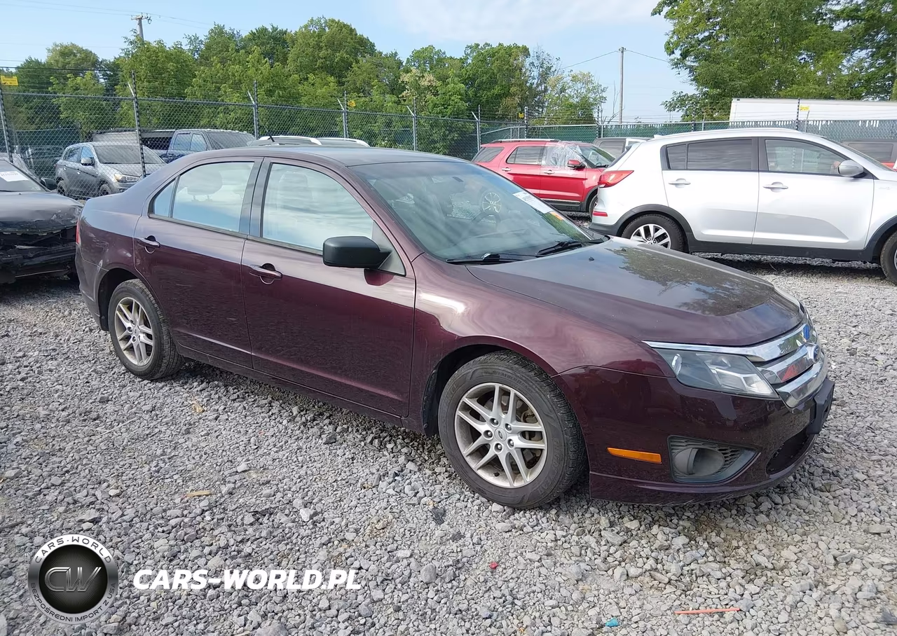 2012 Ford Fusion S – zdjęcie 1 z 15
