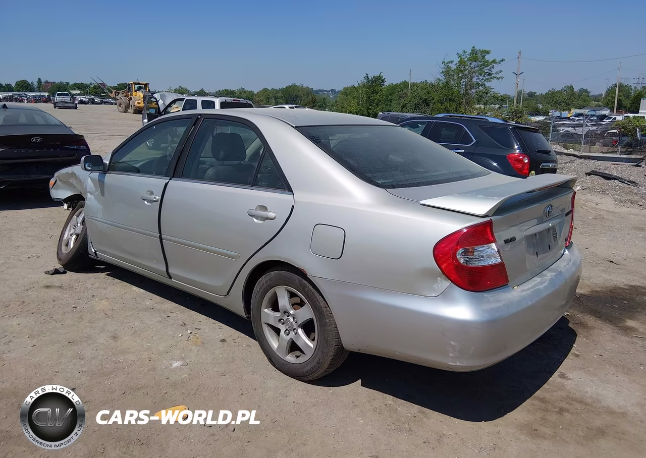 2002 Toyota Camry Se V6 VIN:JTDBF32K020037995 - 3