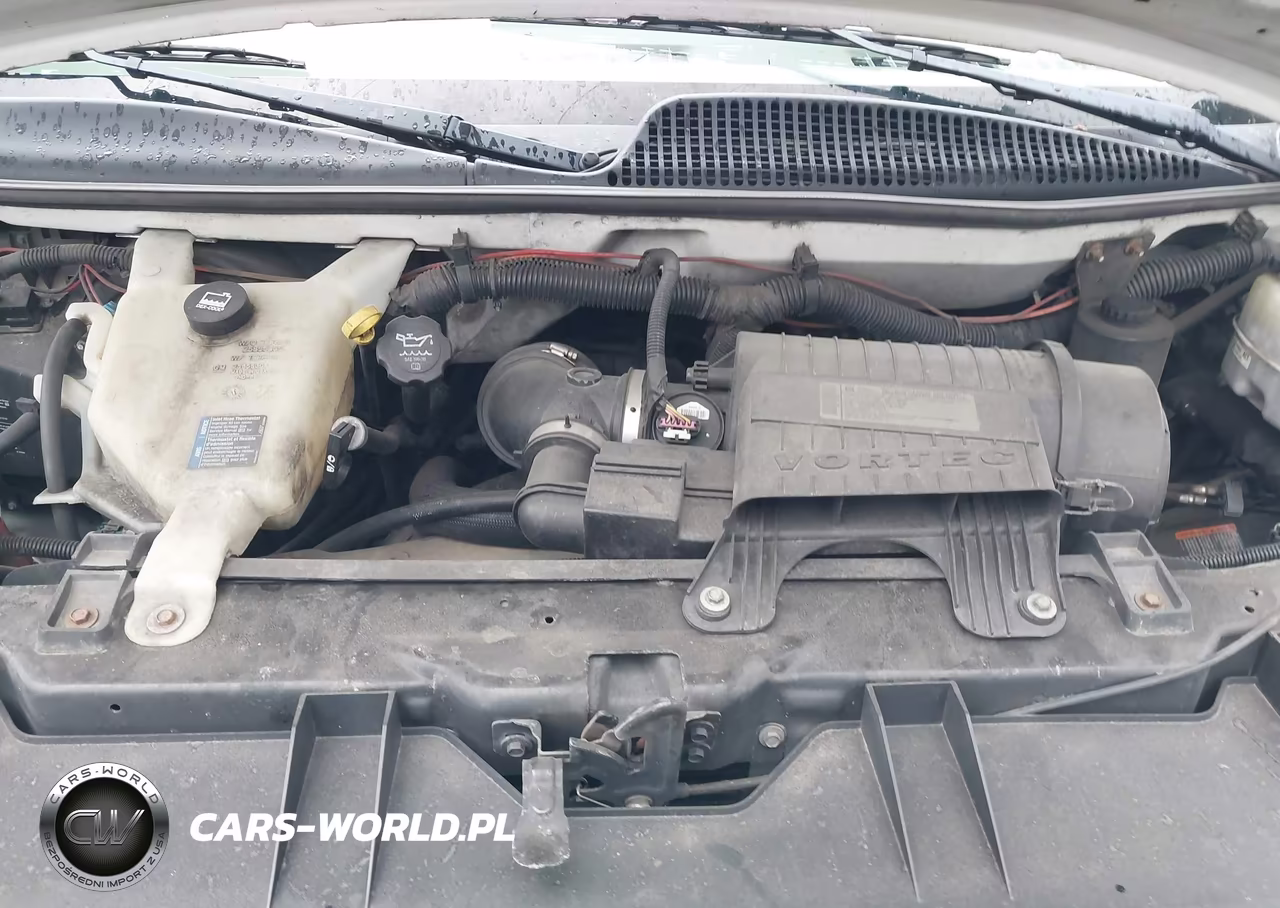 2010 Chevrolet Express Cutaway Work Van VIN:1GB6G2AG1A1168937 - 10