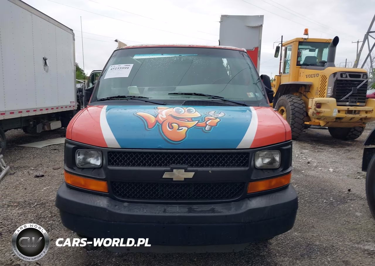 2010 Chevrolet Express Cutaway Work Van VIN:1GB6G2AG1A1168937 - 12