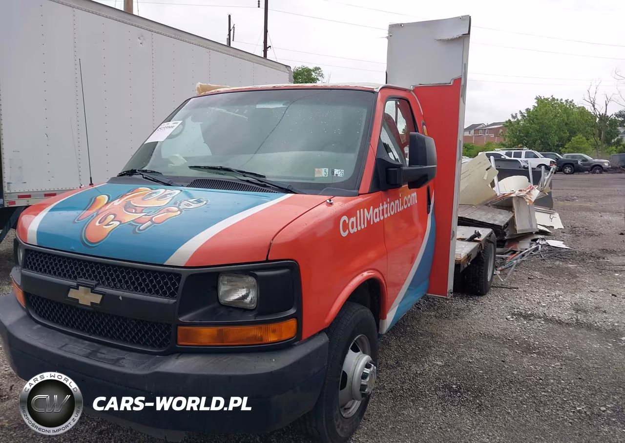 2010 Chevrolet Express Cutaway Work Van VIN:1GB6G2AG1A1168937 - 2