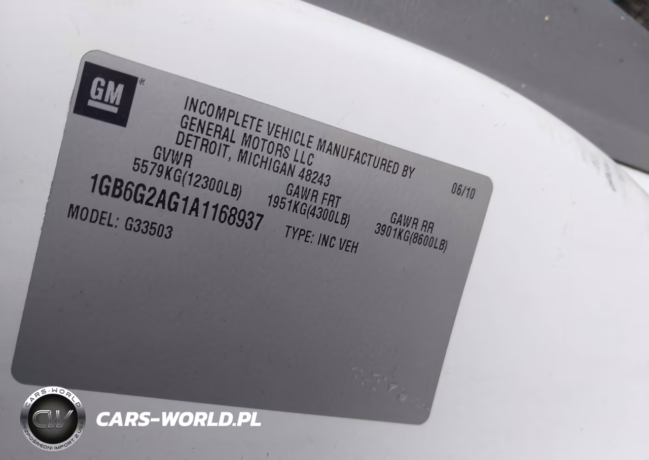 2010 Chevrolet Express Cutaway Work Van VIN:1GB6G2AG1A1168937 - 9