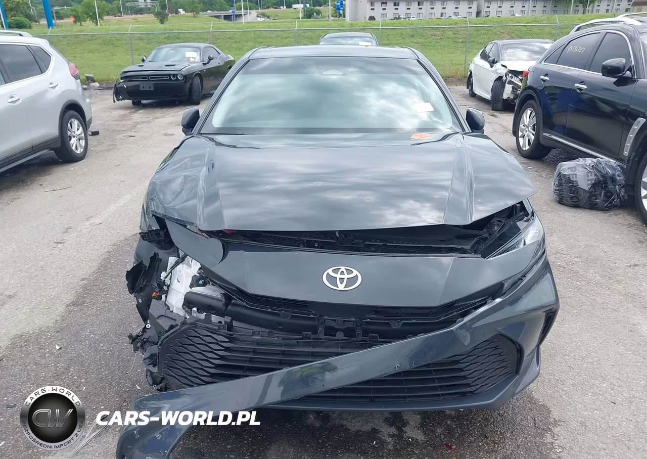 2025 Toyota Camry Le VIN:4T1DBADK6SU501561 - 12