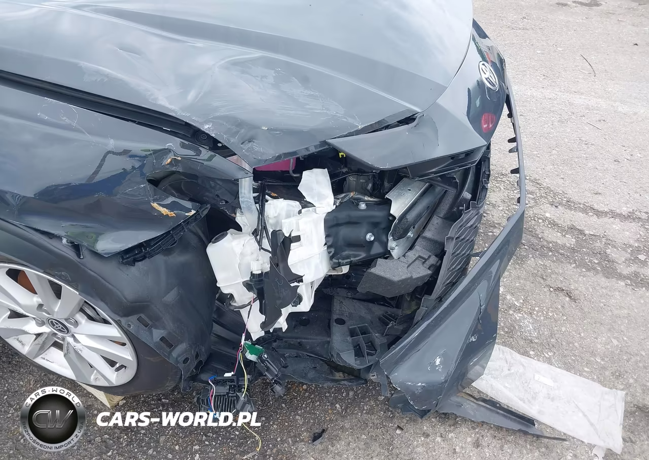 2025 Toyota Camry Le VIN:4T1DBADK6SU501561 - 18
