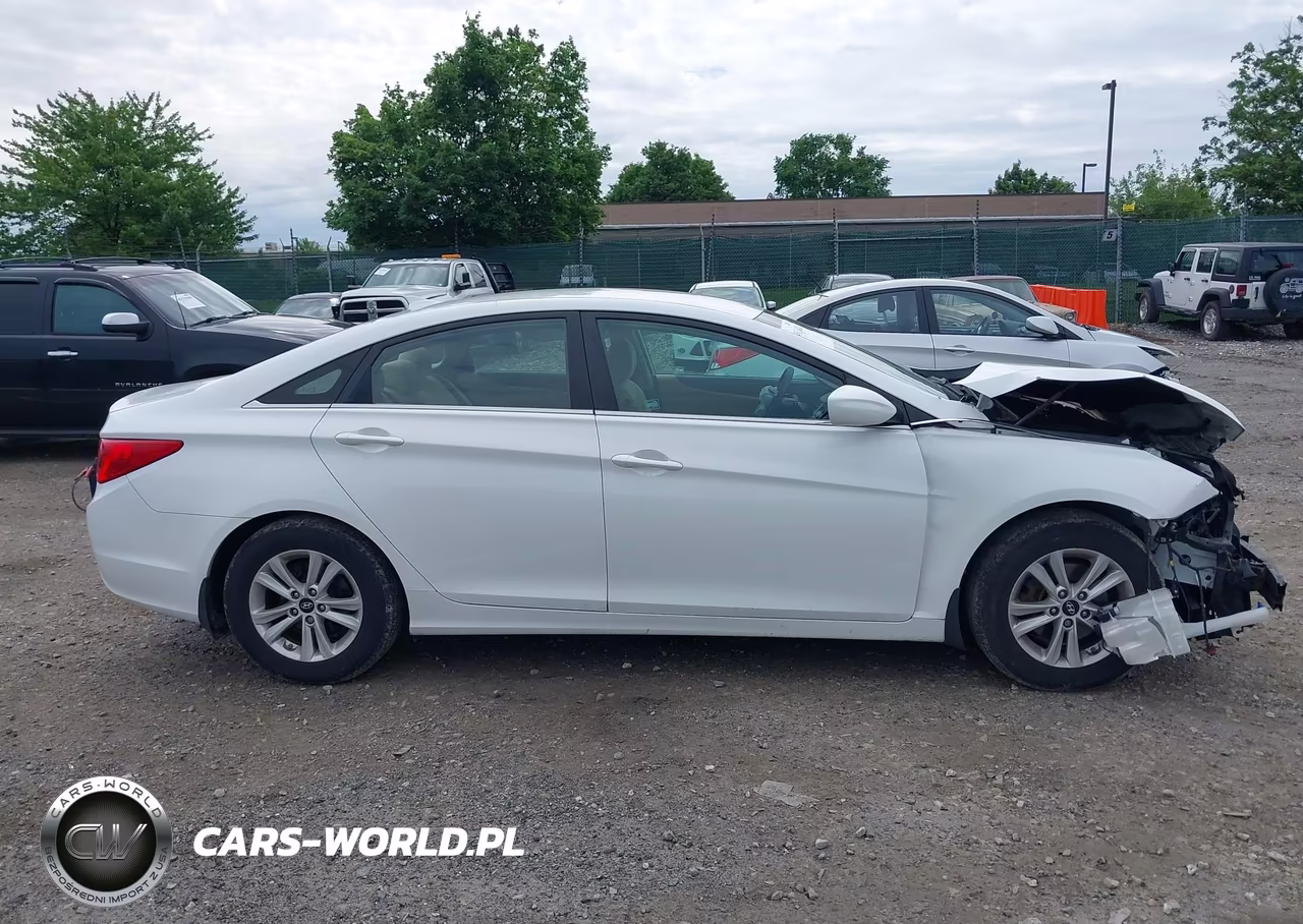 2013 Hyundai Sonata Gls VIN:5NPEB4ACXDH720639 - 12
