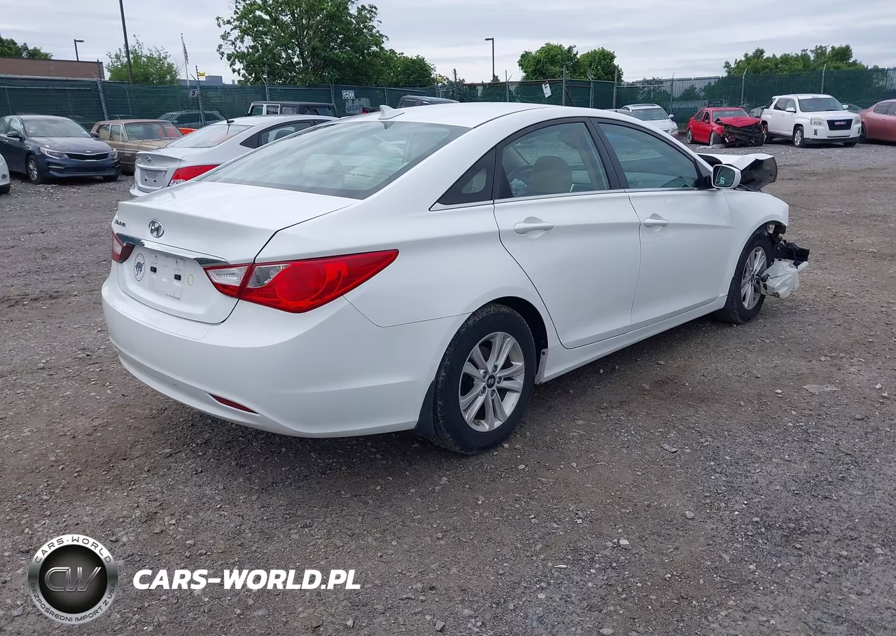 2013 Hyundai Sonata Gls VIN:5NPEB4ACXDH720639 - 4