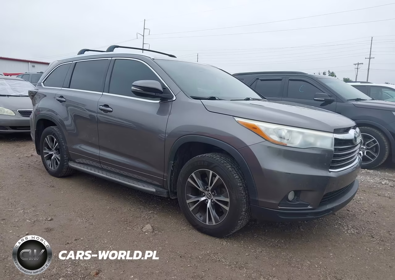 2016 Toyota Highlander Xle V6 – zdjęcie 1 z 16
