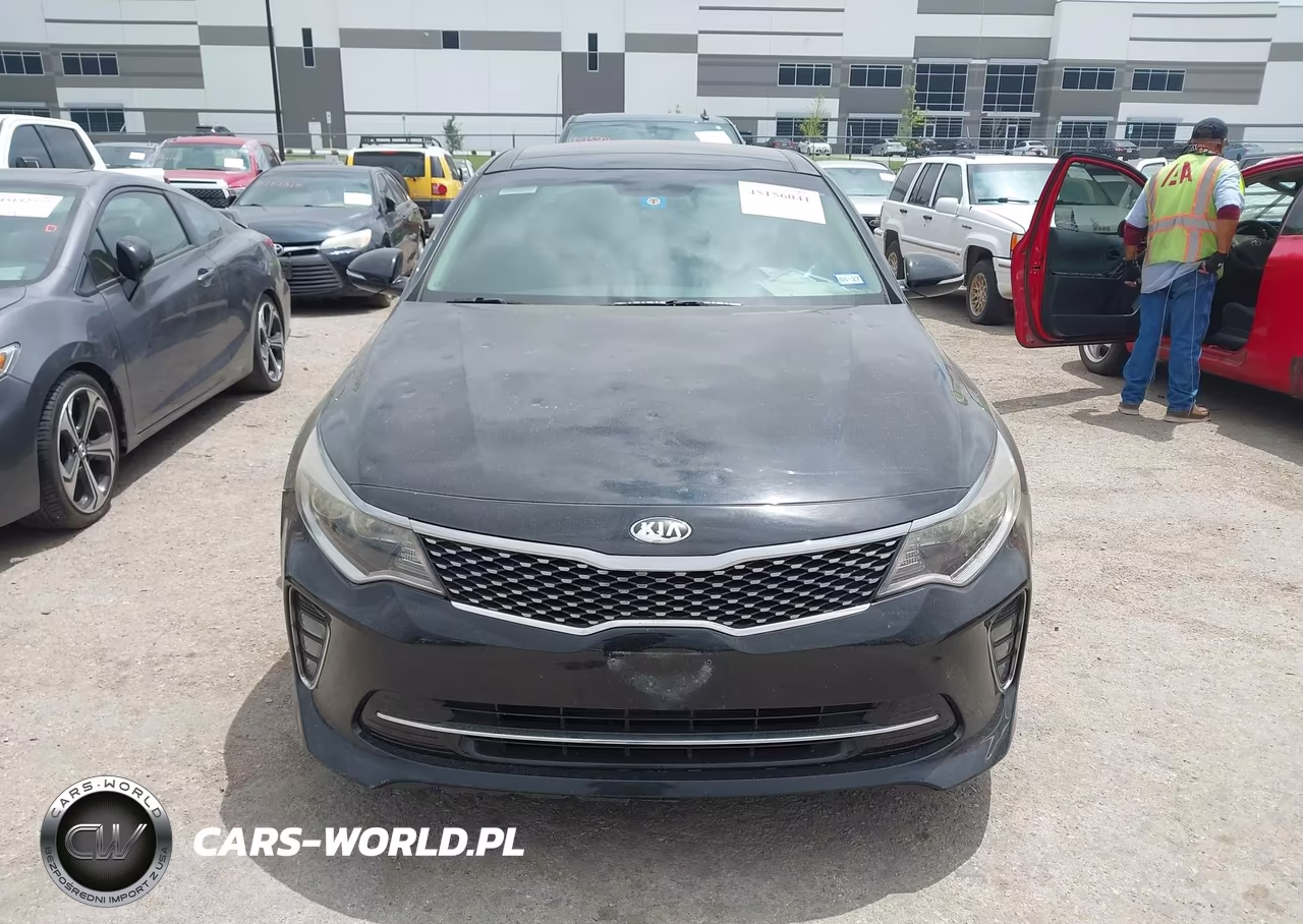 2018 Kia Optima S VIN:5XXGT4L35JG228465 - 12