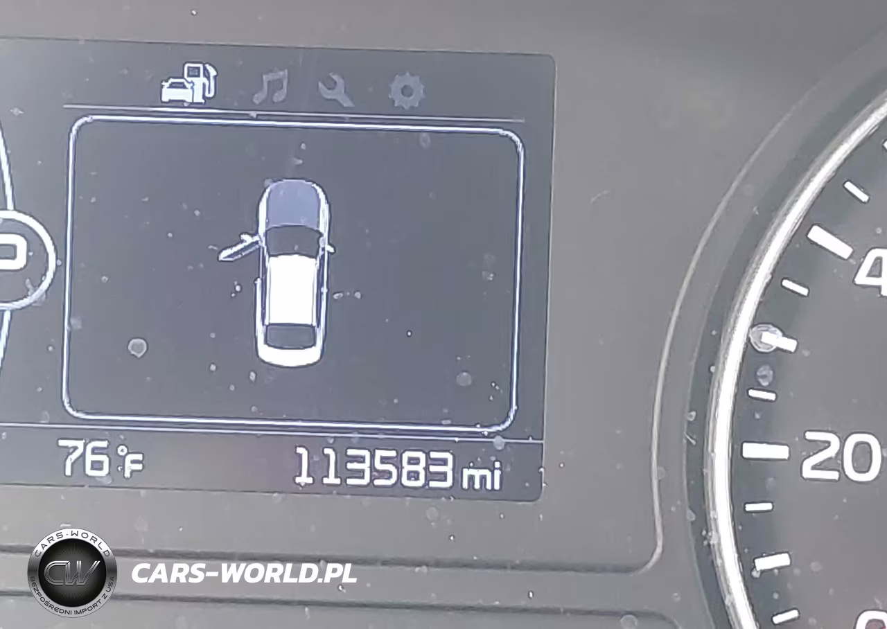 2018 Kia Optima S VIN:5XXGT4L35JG228465 - 15