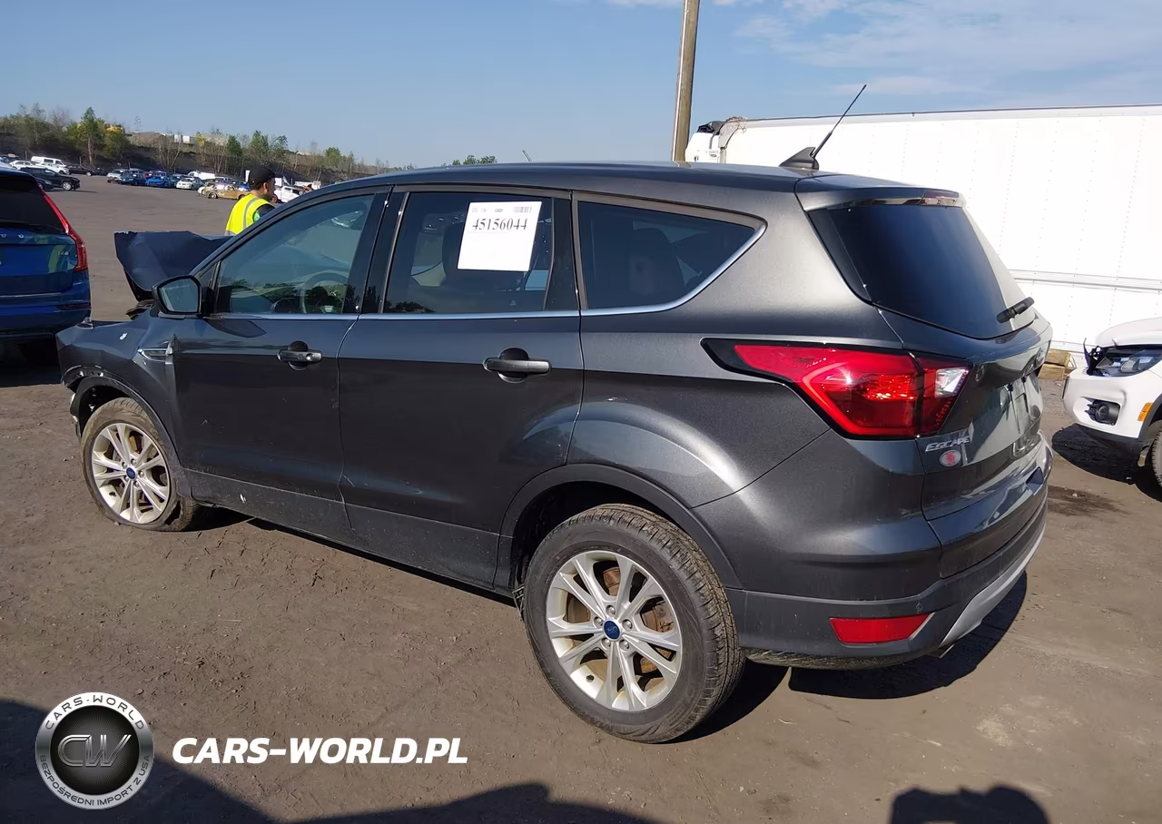2019 Ford Escape Se VIN:1FMCU9GD7KUC09144 - 3