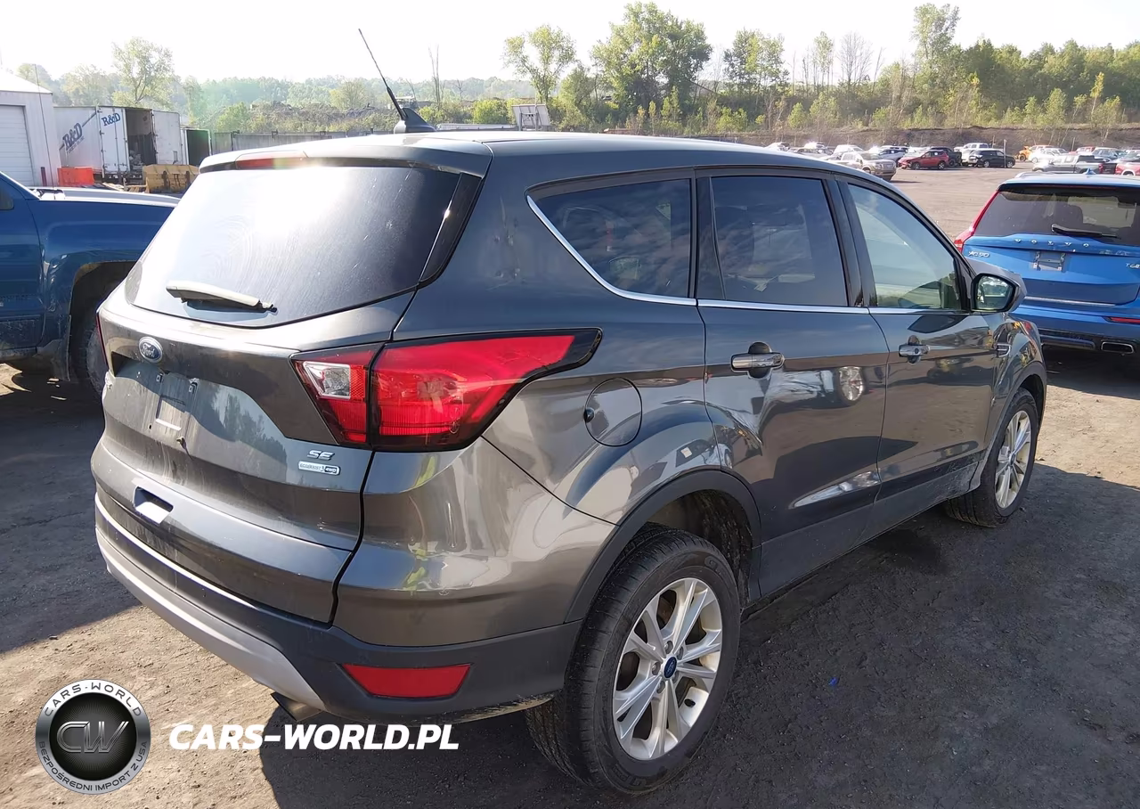 2019 Ford Escape Se VIN:1FMCU9GD7KUC09144 - 4