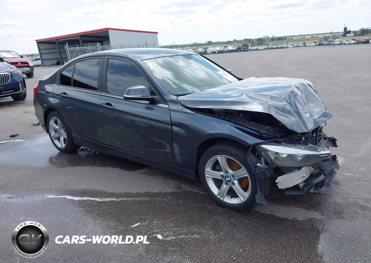 2015 BMW 320I xDrive – zdjęcie 1 z 17