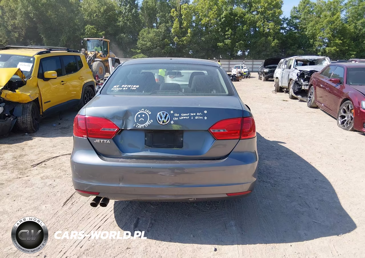 2011 Volkswagen Jetta 2.0L S VIN:3VW2K7AJXBM068970 - 17