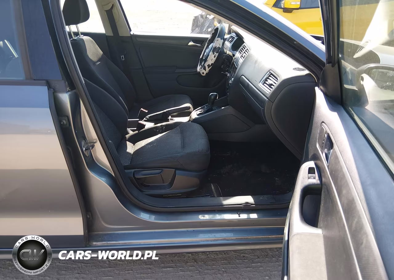 2011 Volkswagen Jetta 2.0L S VIN:3VW2K7AJXBM068970 - 5