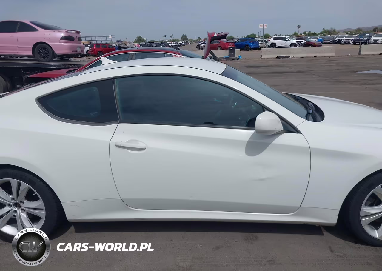 2010 Hyundai Genesis 3.8 VIN:KMHHU6KH5AU037998 - 13