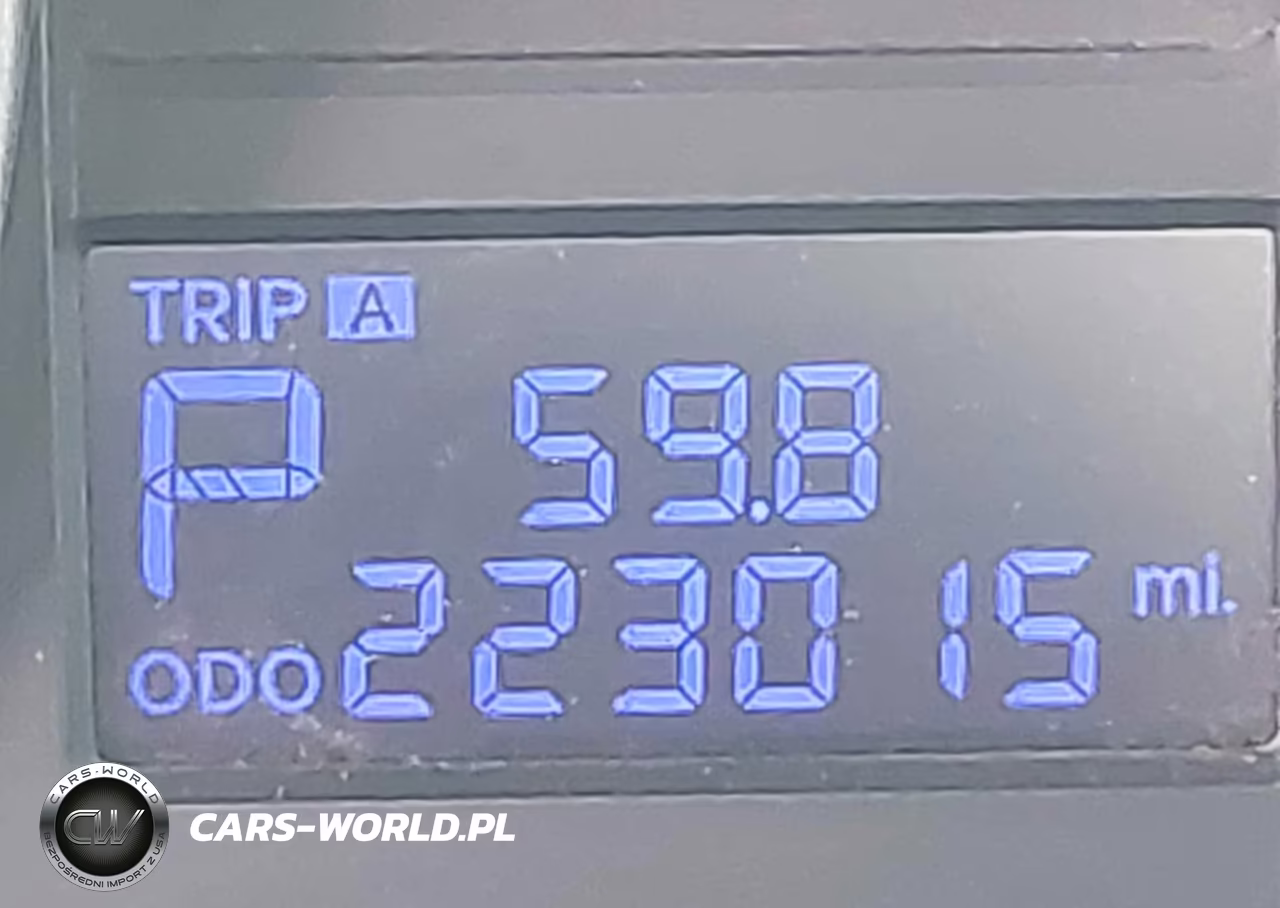 2010 Hyundai Genesis 3.8 VIN:KMHHU6KH5AU037998 - 15