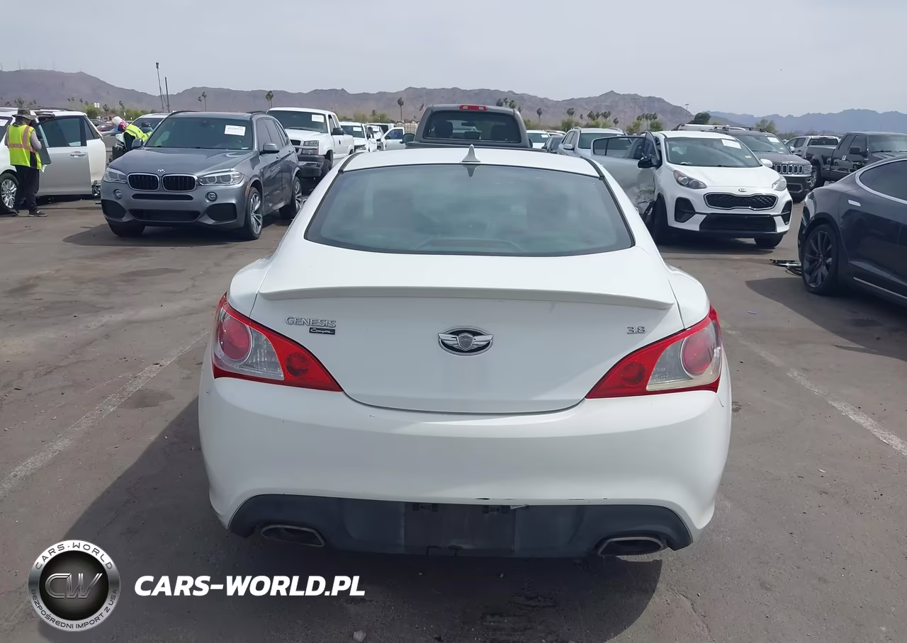 2010 Hyundai Genesis 3.8 VIN:KMHHU6KH5AU037998 - 16