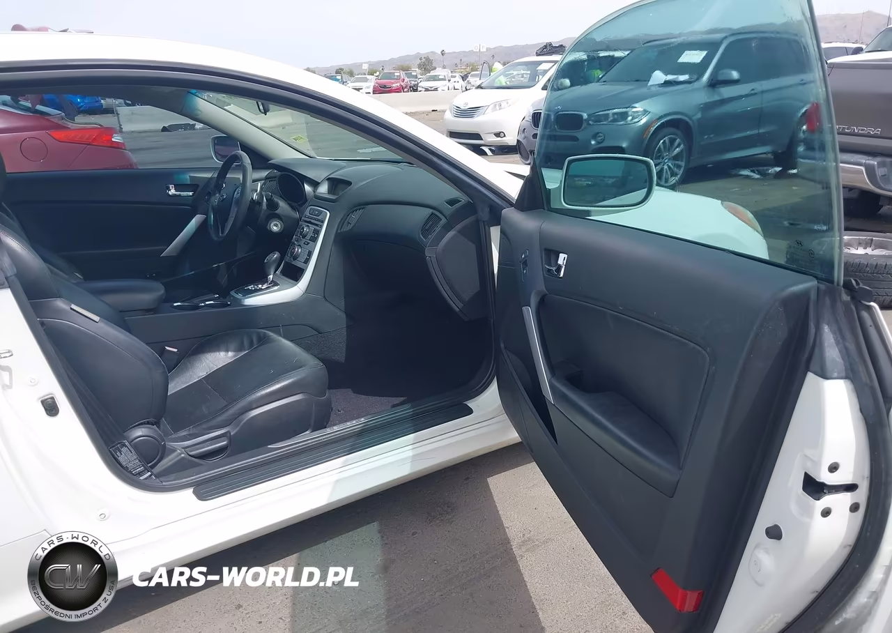 2010 Hyundai Genesis 3.8 VIN:KMHHU6KH5AU037998 - 5