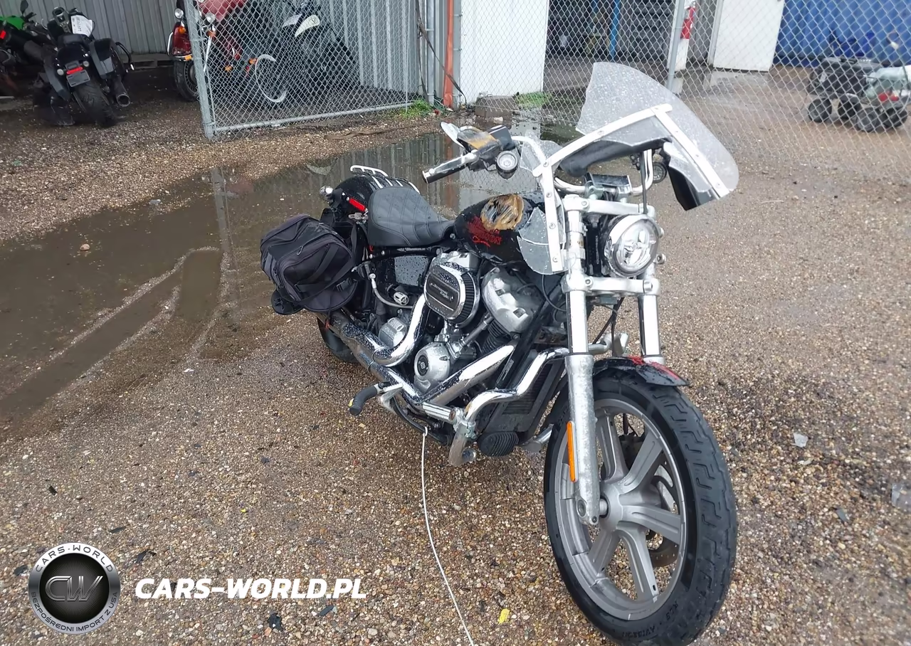 2023 Harley-Davidson Fxst – zdjęcie 1 z 12
