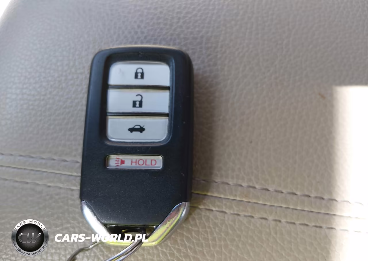 2015 Honda Accord Touring VIN:1HGCR3F92FA025237 - 11