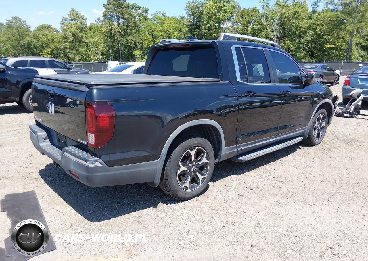 2017 Honda Ridgeline Rtl VIN:5FPYK2F56HB001895 - 4