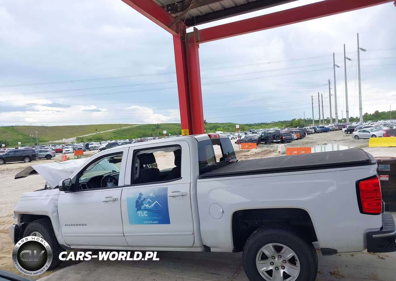 2018 Chevrolet Silverado 1500 1Lt VIN:3GCPCREC2JG518878 - 14
