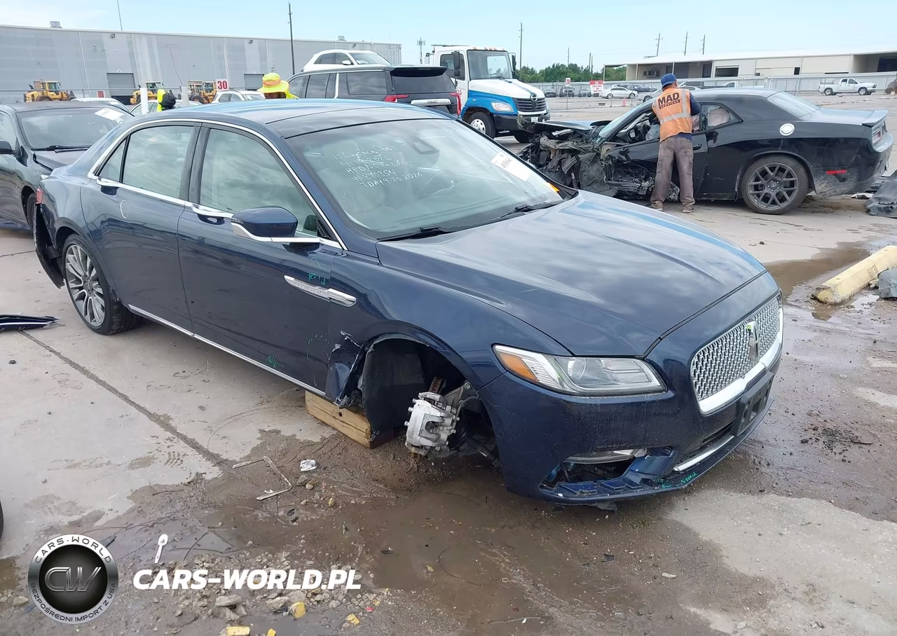 2017 Lincoln Continental Select