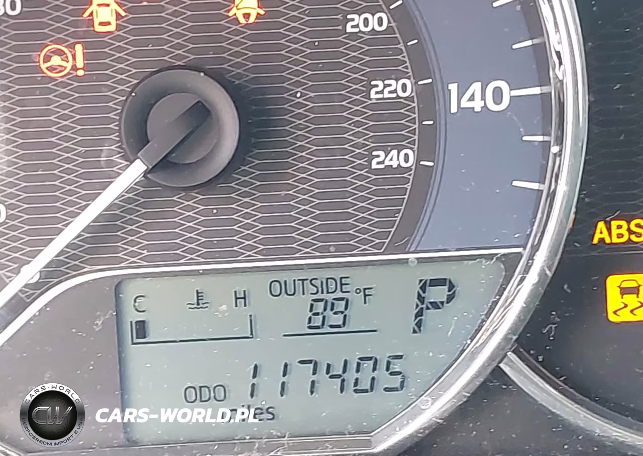 2016 Toyota Corolla L VIN:5YFBURHE2GP410414 - 17
