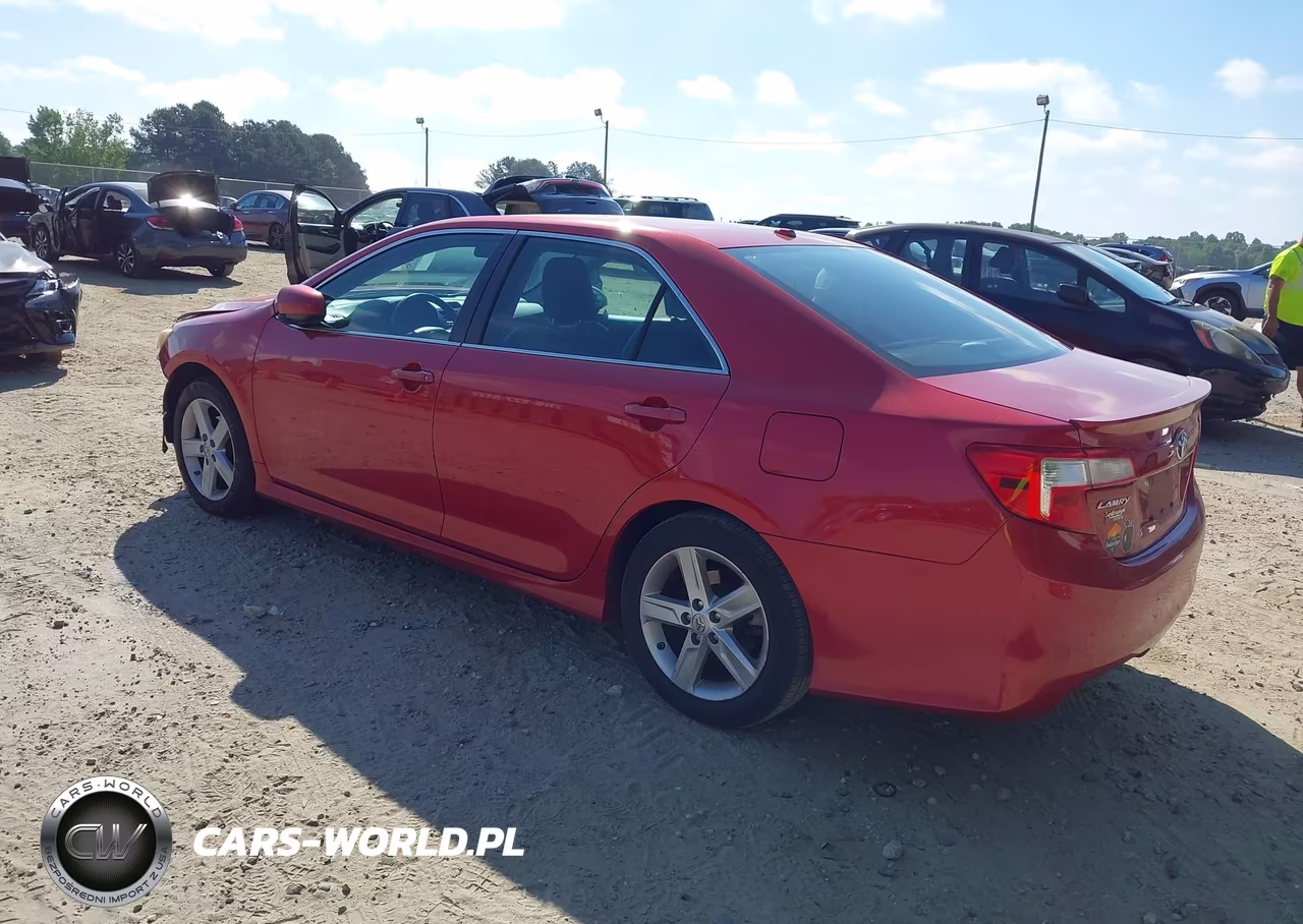 2013 Toyota Camry Se VIN:4T1BF1FK5DU674208 - 3