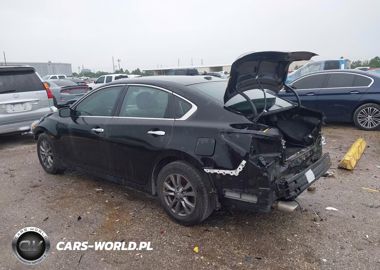 2015 Nissan Altima 2.5 S VIN:1N4AL3AP3FN892643 - 3