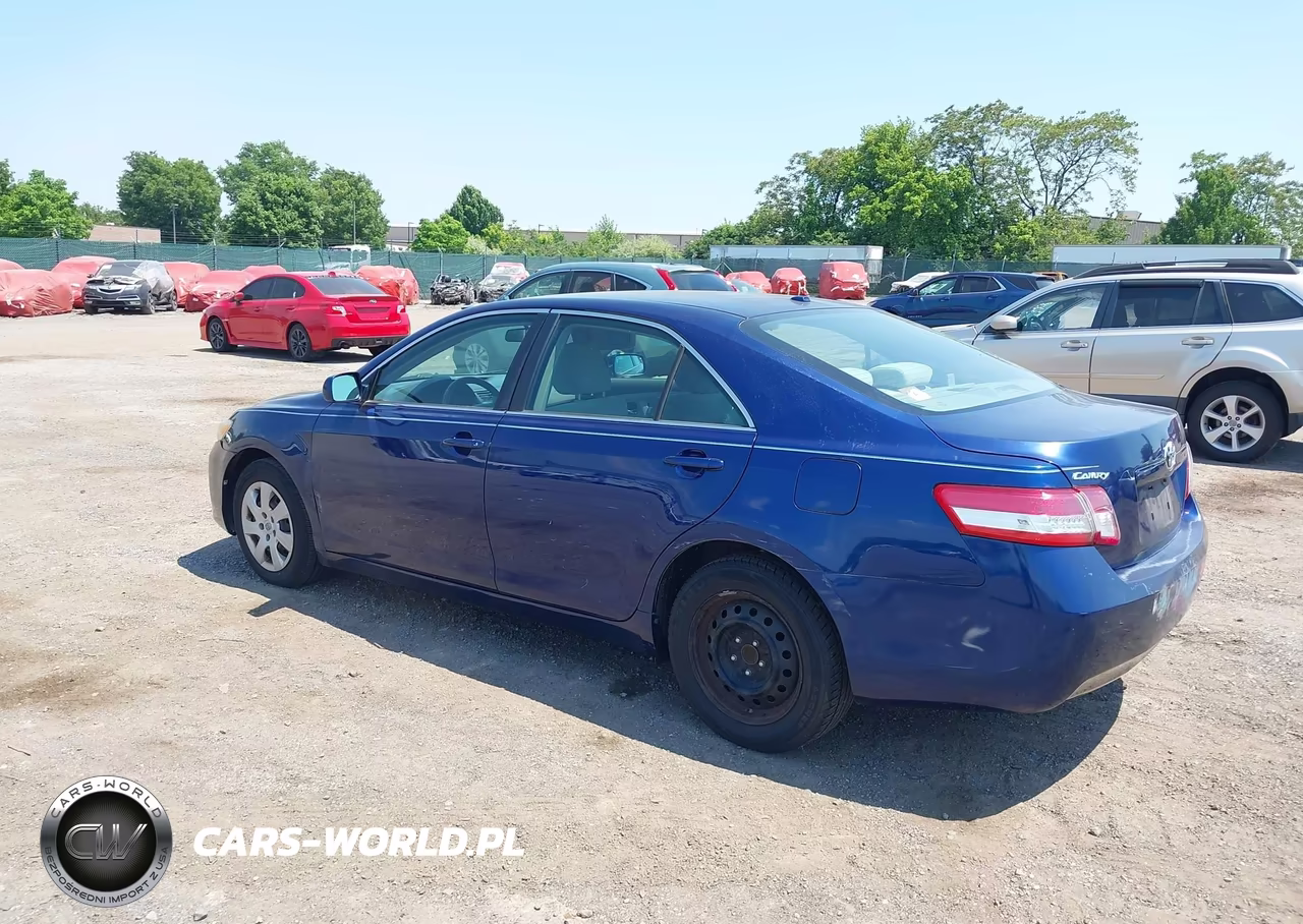 2010 Toyota Camry Le VIN:4T1BF3EK2AU516479 - 3