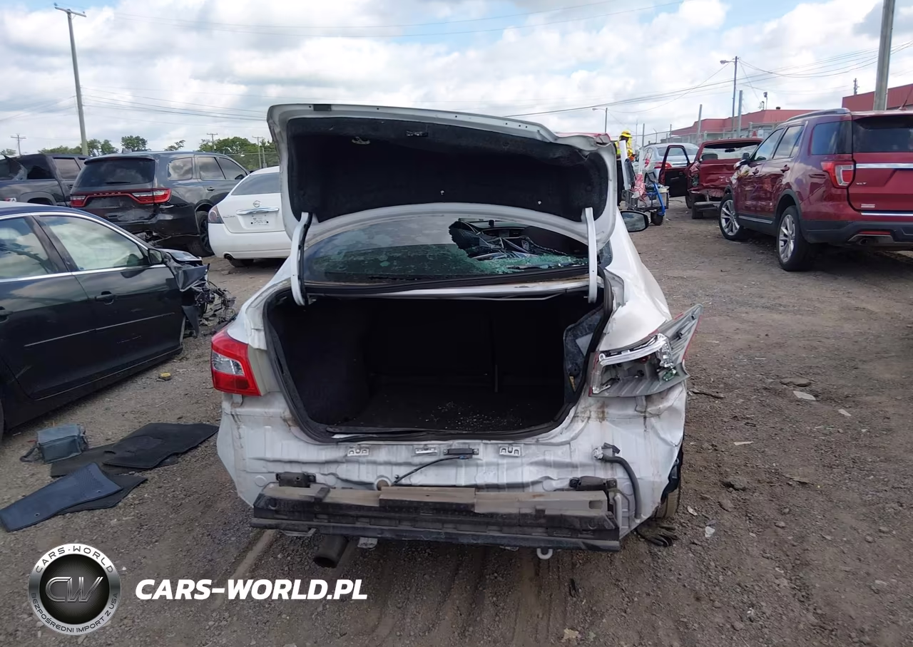 2017 Nissan Sentra Sr Turbo VIN:3N1CB7AP7HY300425 - 16