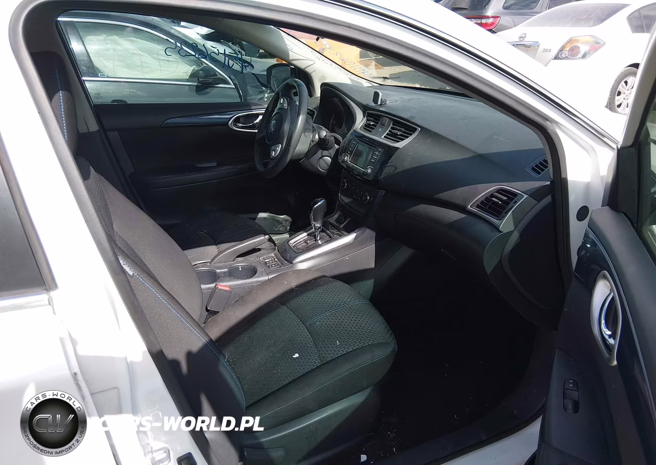 2017 Nissan Sentra Sr Turbo VIN:3N1CB7AP7HY300425 - 5