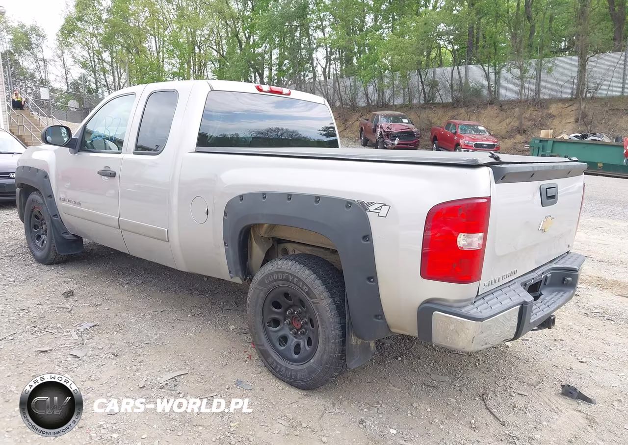 2008 Chevrolet Silverado 1500 Ls VIN:2GCEK19C181317417 - 3