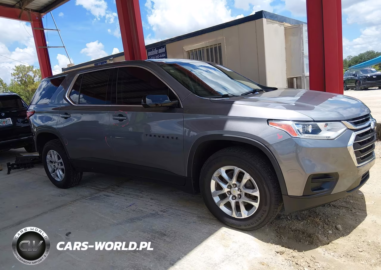 2018 Chevrolet Traverse Ls VIN:1GNERFKW3JJ246317 - 13