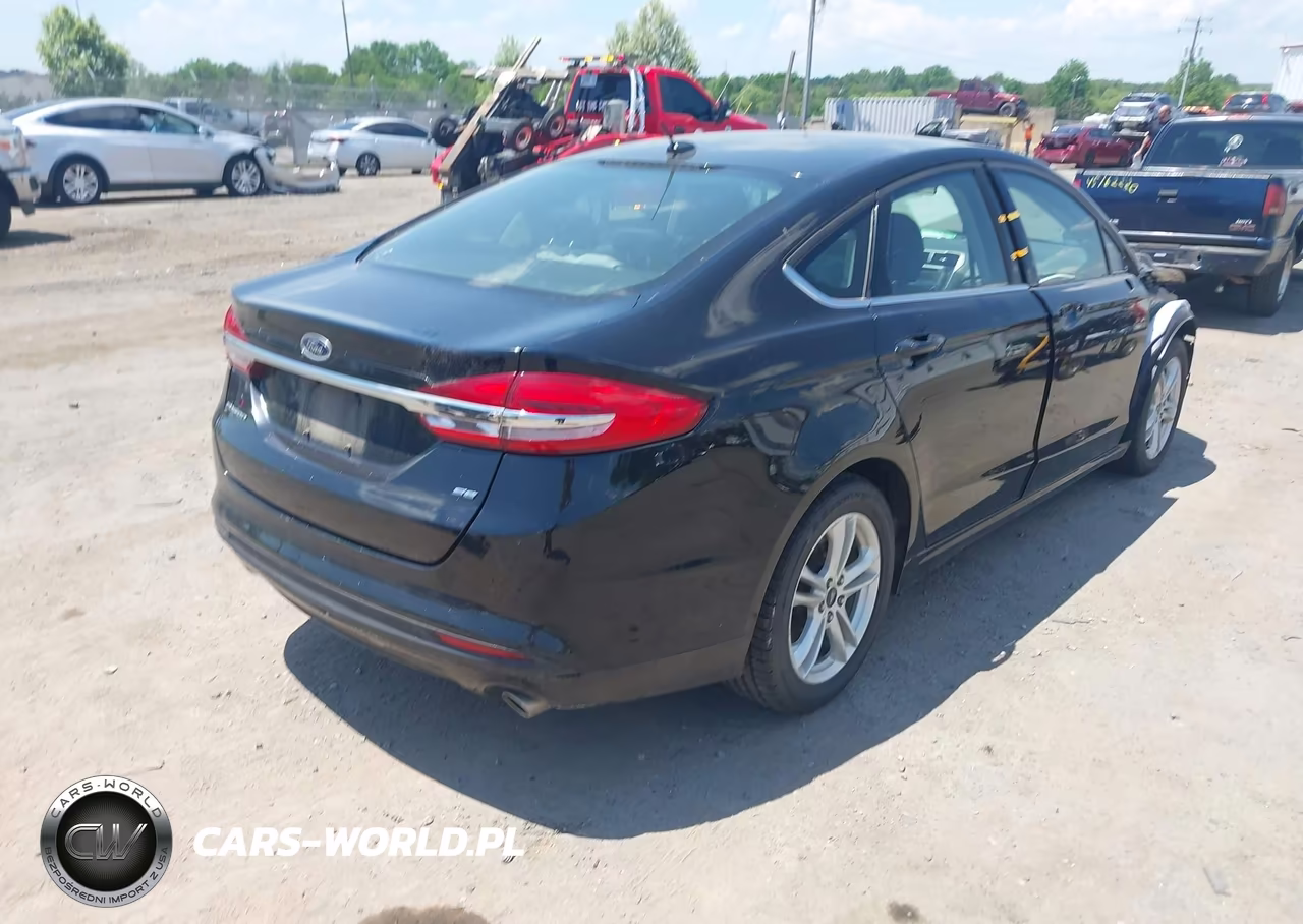 2018 Ford Fusion Se VIN:3FA6P0H77JR170385 - 4