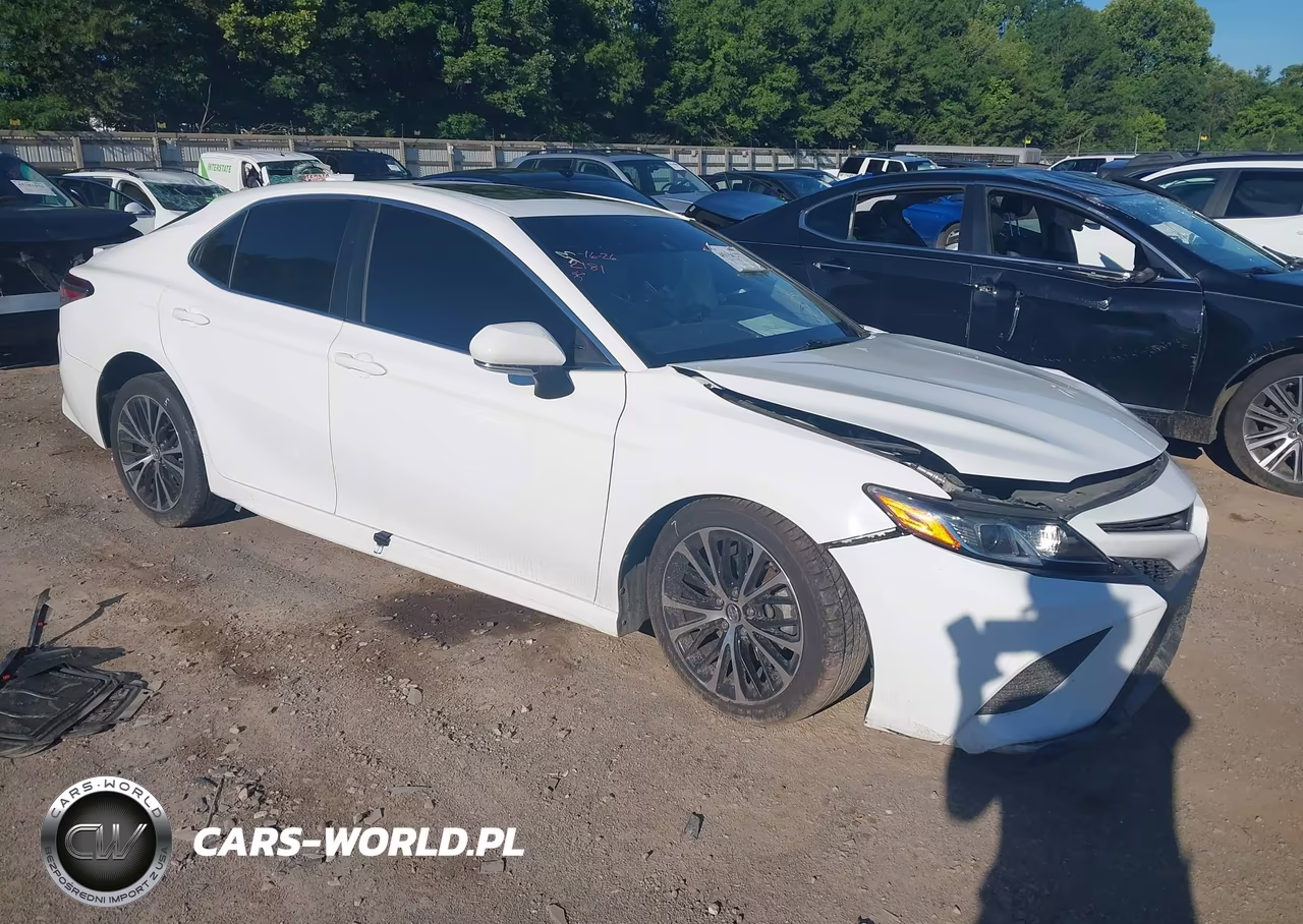 2018 Toyota Camry Se – zdjęcie 1 z 16