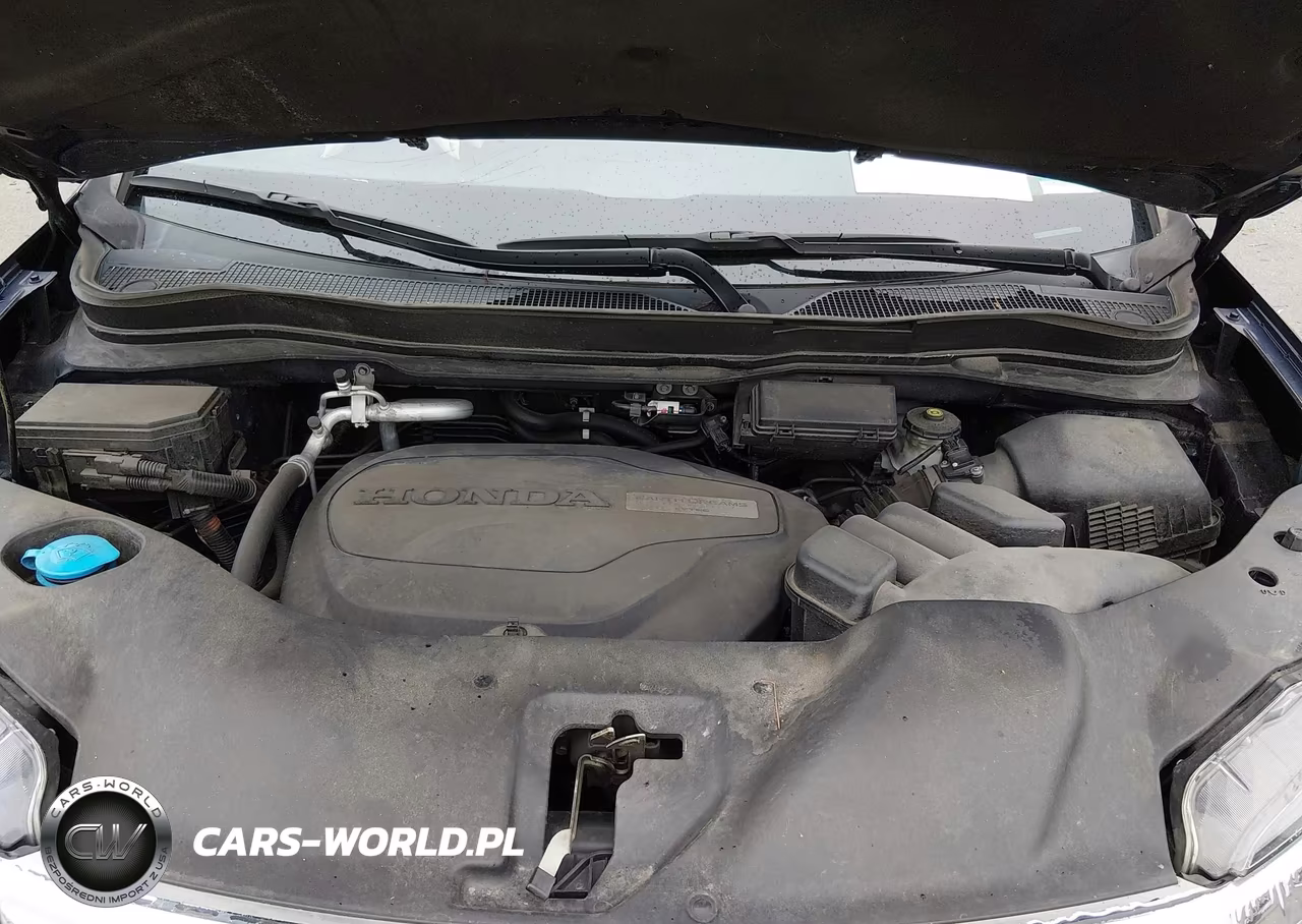 2018 Honda Pilot Elite VIN:5FNYF6H07JB000153 - 10