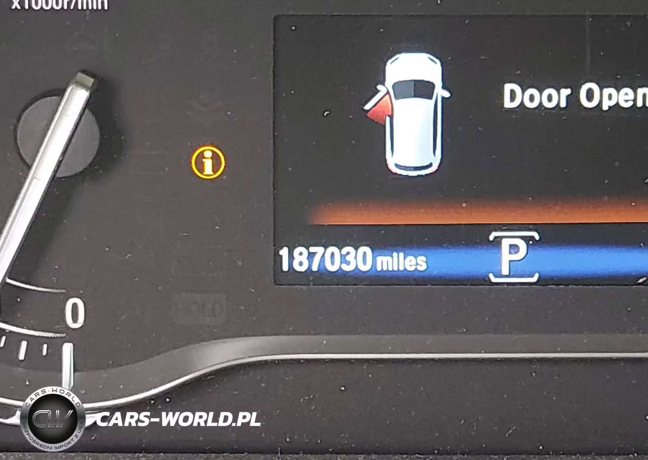 2018 Honda Pilot Elite VIN:5FNYF6H07JB000153 - 15