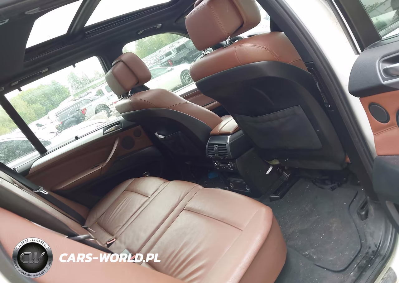 2012 BMW X5 xDrive50I VIN:5UXZV8C53CL425681 - 8