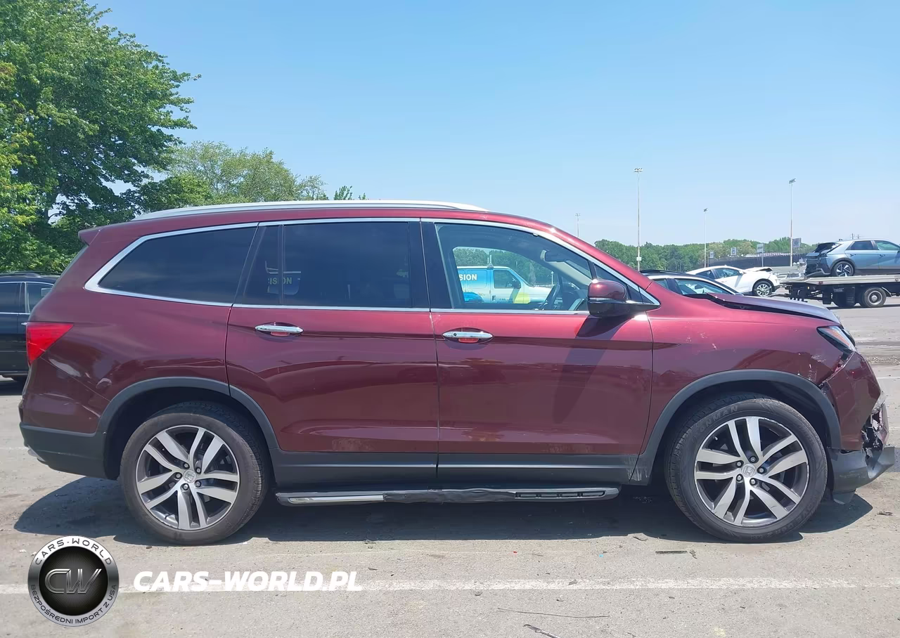 2018 Honda Pilot Elite VIN:5FNYF6H04JB016827 - 13