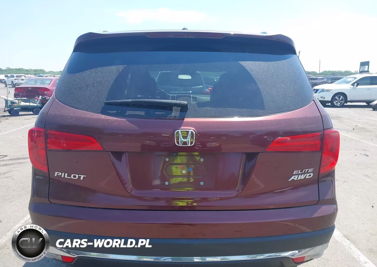 2018 Honda Pilot Elite VIN:5FNYF6H04JB016827 - 16