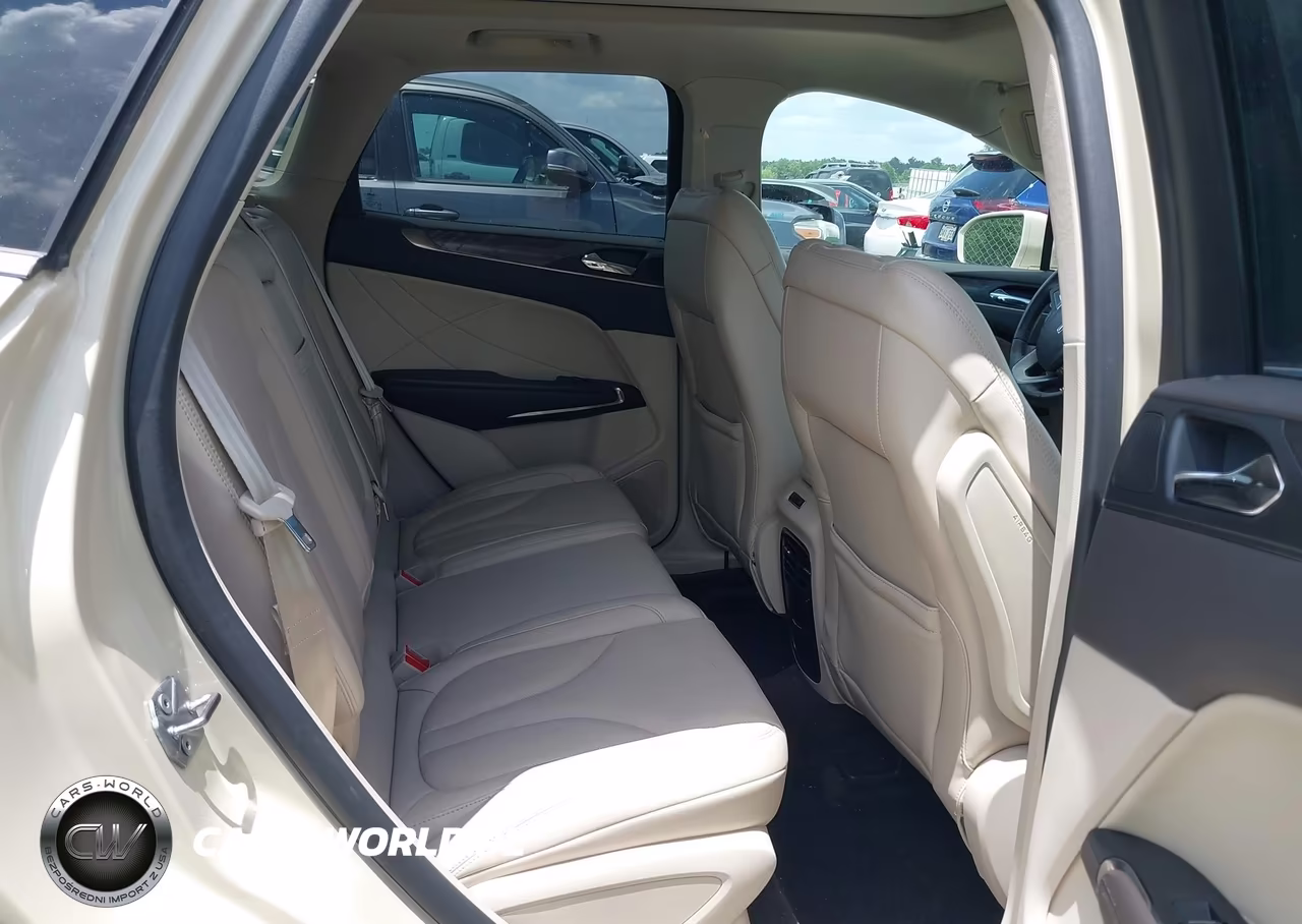 2018 Lincoln Mkc Reserve VIN:5LMCJ3C98JUL01320 - 8