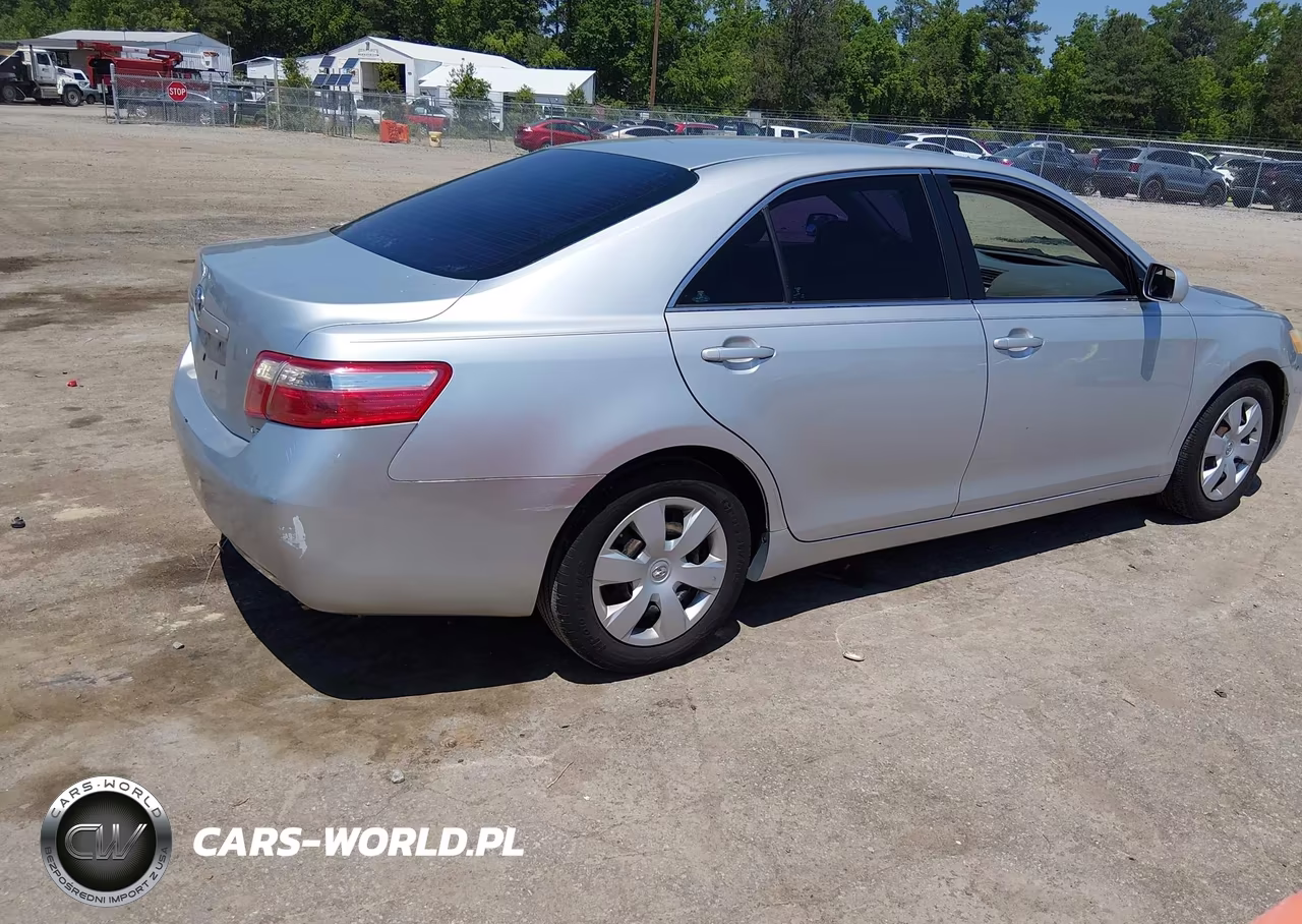 2007 Toyota Camry Le VIN:4T1BE46K17U718214 - 4