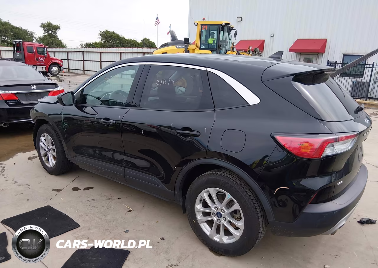 2022 Ford Escape Se VIN:1FMCU0G65NUA56748 - 3