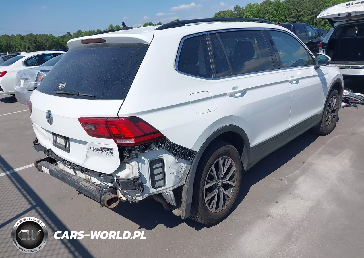 2019 Volkswagen Tiguan 2.0T Se-2.0T Sel-2.0T Sel R-Line-2.0T Sel R-Line Black VIN:3VV2B7AX1KM044257 - 4